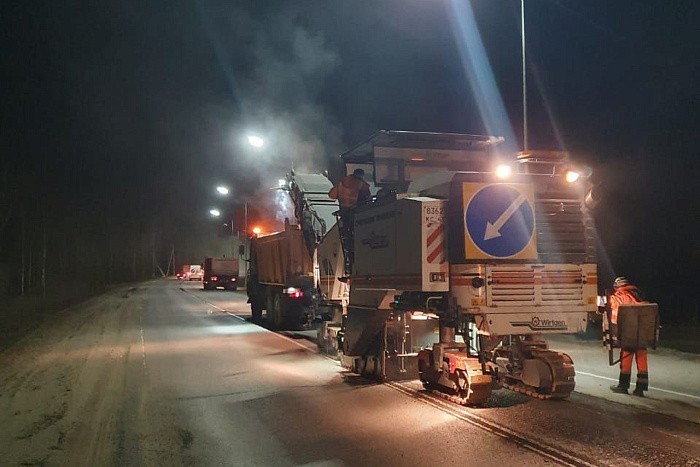 Дорогу на Слободской начали асфальтировать