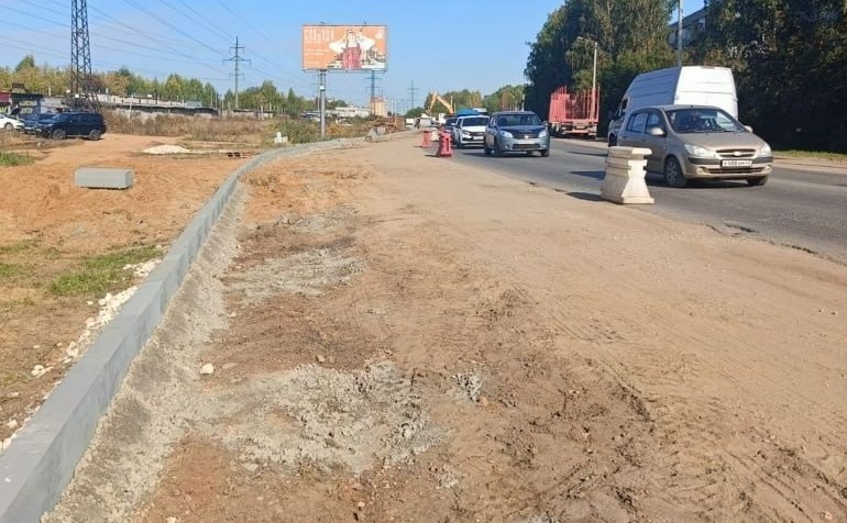 Проезжую часть на Ульяновской в Кирове расширяют