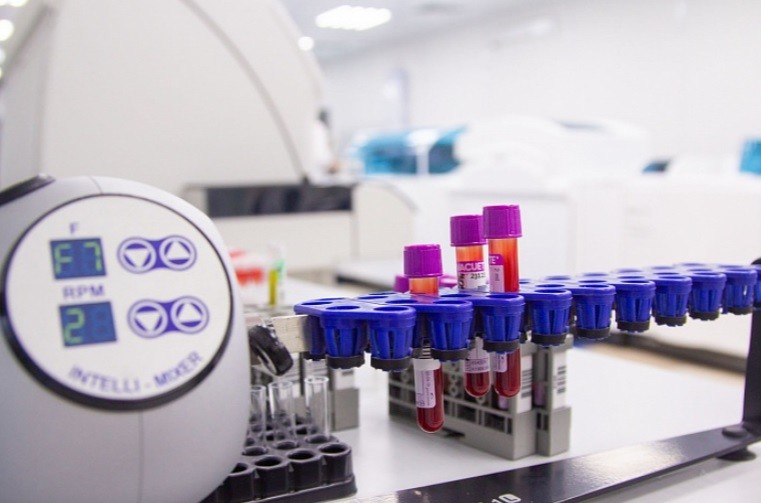 В 1,5 раза увеличила число тестов на COVID-19 лаборатория Кировской областной больницы