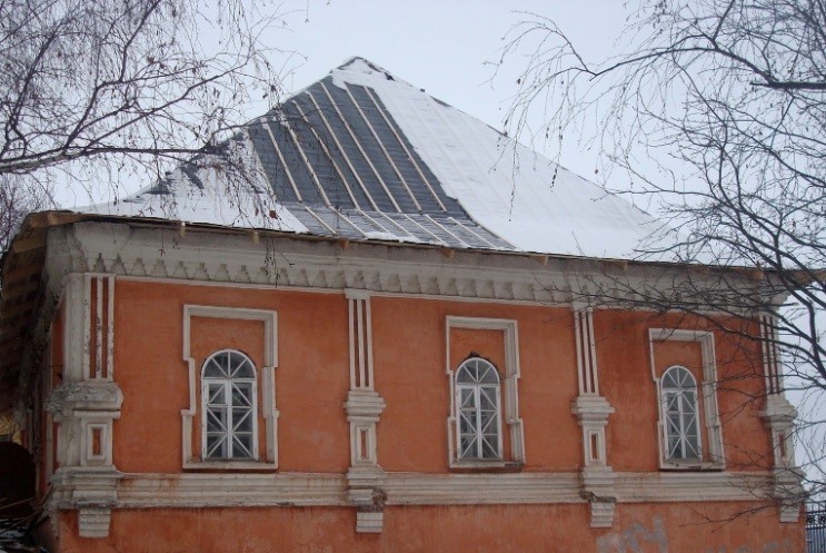 Пластиковые окна в Приказной избе назвали слухами