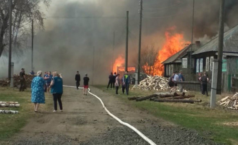 7 домов загорелись в Белохолуницком районе
