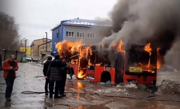 В Кирове сгорел рейсовый автобус