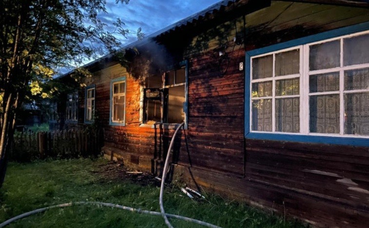 В Кировской области при пожаре погибли мать и дочь