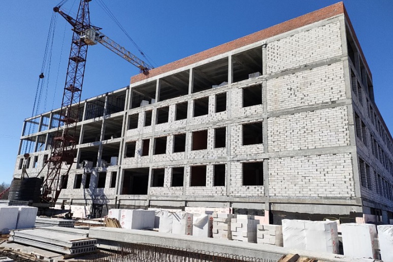 Более 1 миллиарда рублей взыщут за срыв сроков строительства школ