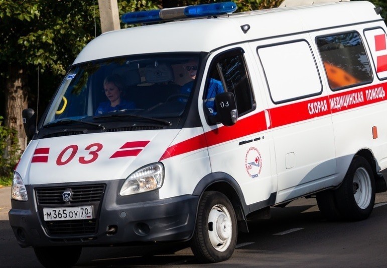 В Орловском районе двое подростков упали с заброшенного здания