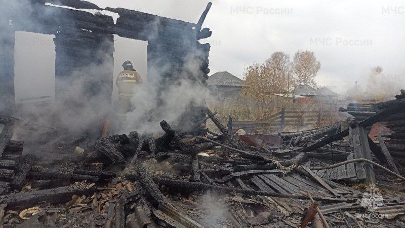 При пожаре в Омутнинском районе погиб мужчина