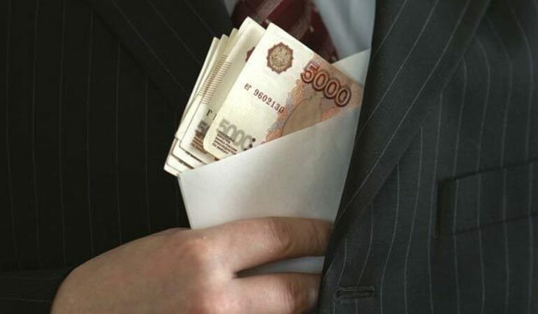 Чиновников в Кировской области стали на треть чаще наказывать за коррупцию
