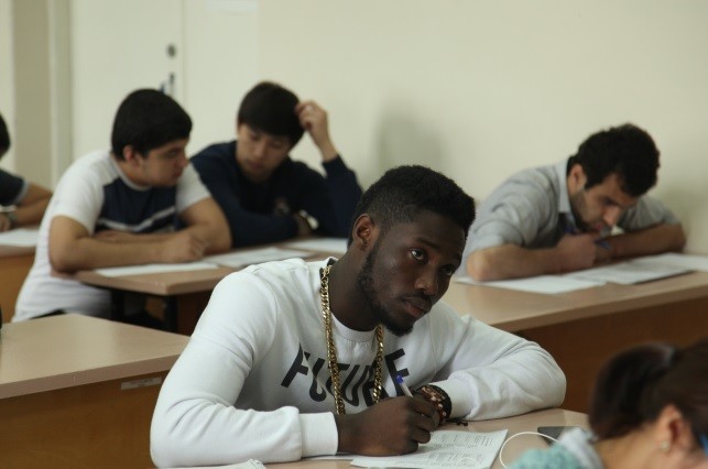 Экономика и управление - самое популярное направление подготовки в ВятГУ среди студентов из Африки