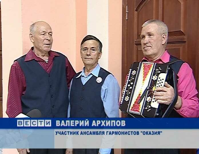 По Кирову будет ездить автобус с хором и гармонистами