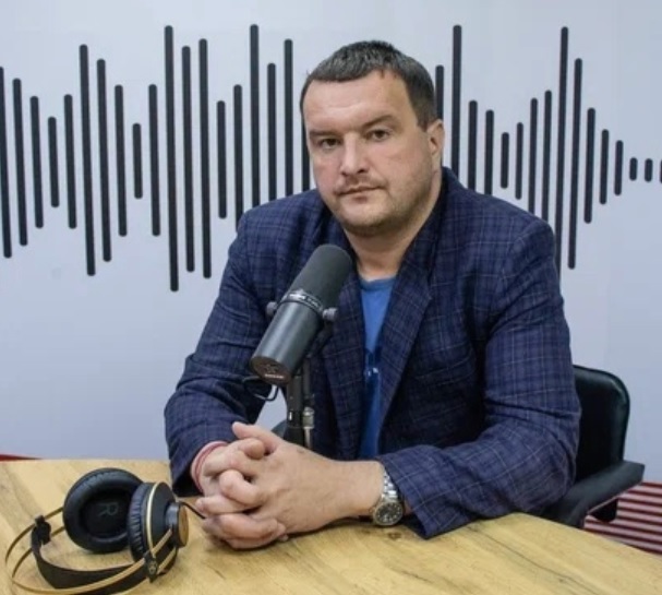 Владимир Сметанин назначен главным редактором радиостанции «Киров Град»