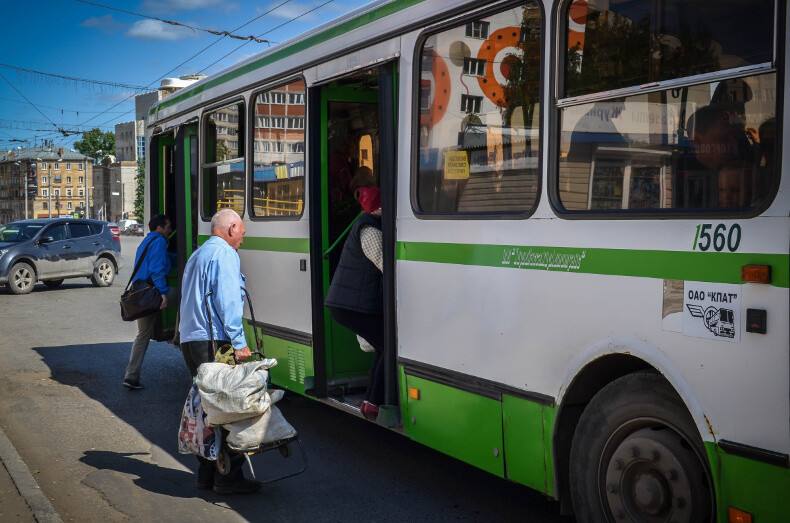 Защитить пассажиров автобусов от неадекватных попутчиков практически невозможно