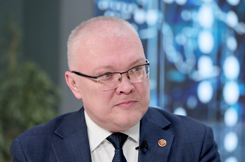 Александр Соколов поздравил жителей Кировской области с 1 мая