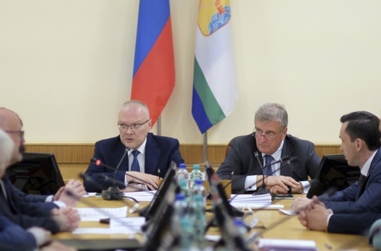 Соколов провел первое совещание в правительстве Кировской области