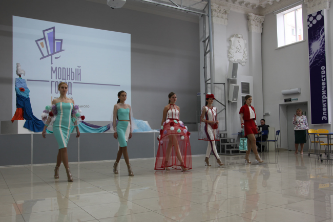Кировские дизайнеры приняли участие в конкурсе «Модный город»
