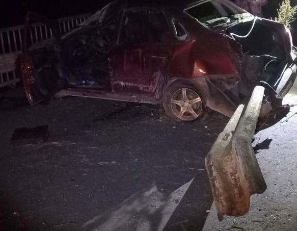 17-летняя бесправница в Пижанском районе снесла мостовые ограждения