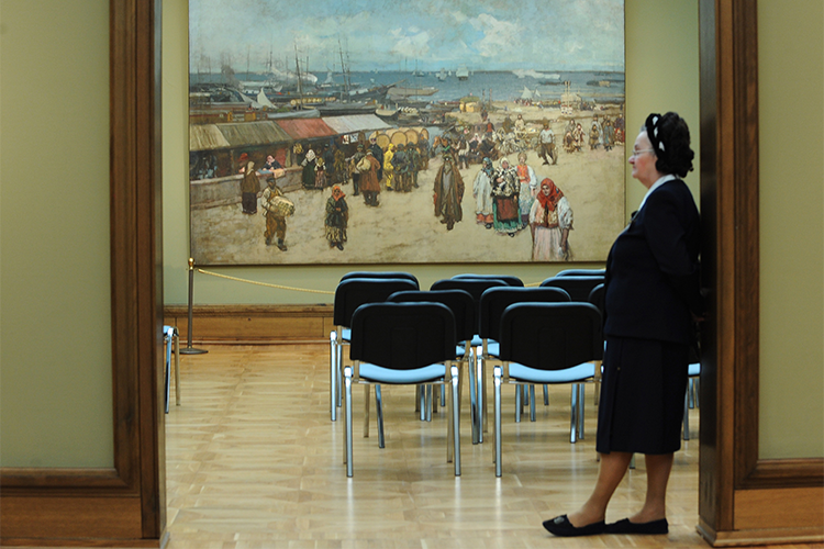 Ходить по музеям кировчанам разрешили на расстоянии 5 метров от других посетителей