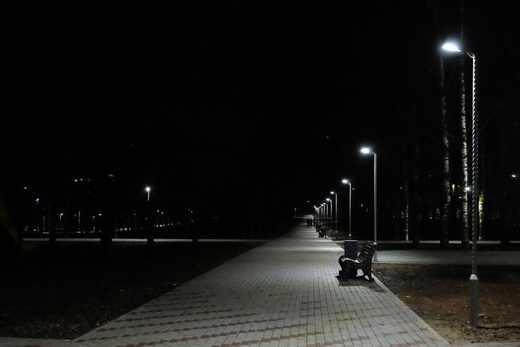 Мэрию Кирова через суд обязали усилить освещение улицы Воровского