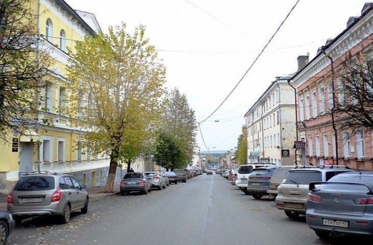 В Кирове на Спасской установят скамейки 