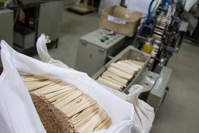 Почти 1500 тонн палочек для мороженого Кировская область экспортировала в Китай в этом году