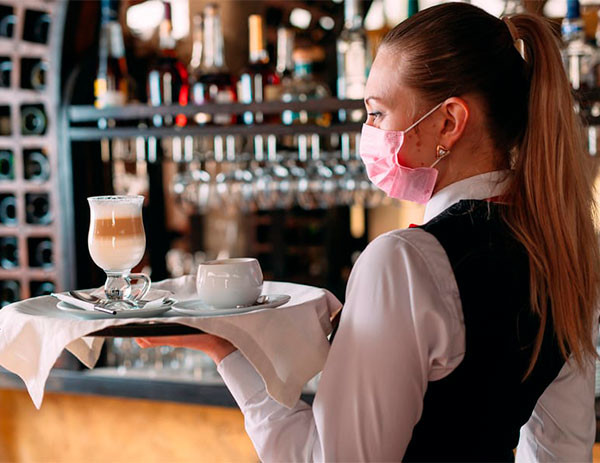 Сотрудникам кафе разрешили не делать тест на коронавирус