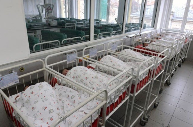119 детей родились в инфекционном госпитале в Кирове