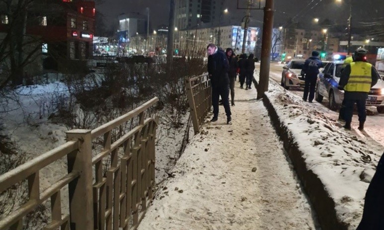 Мост дыра.jpg