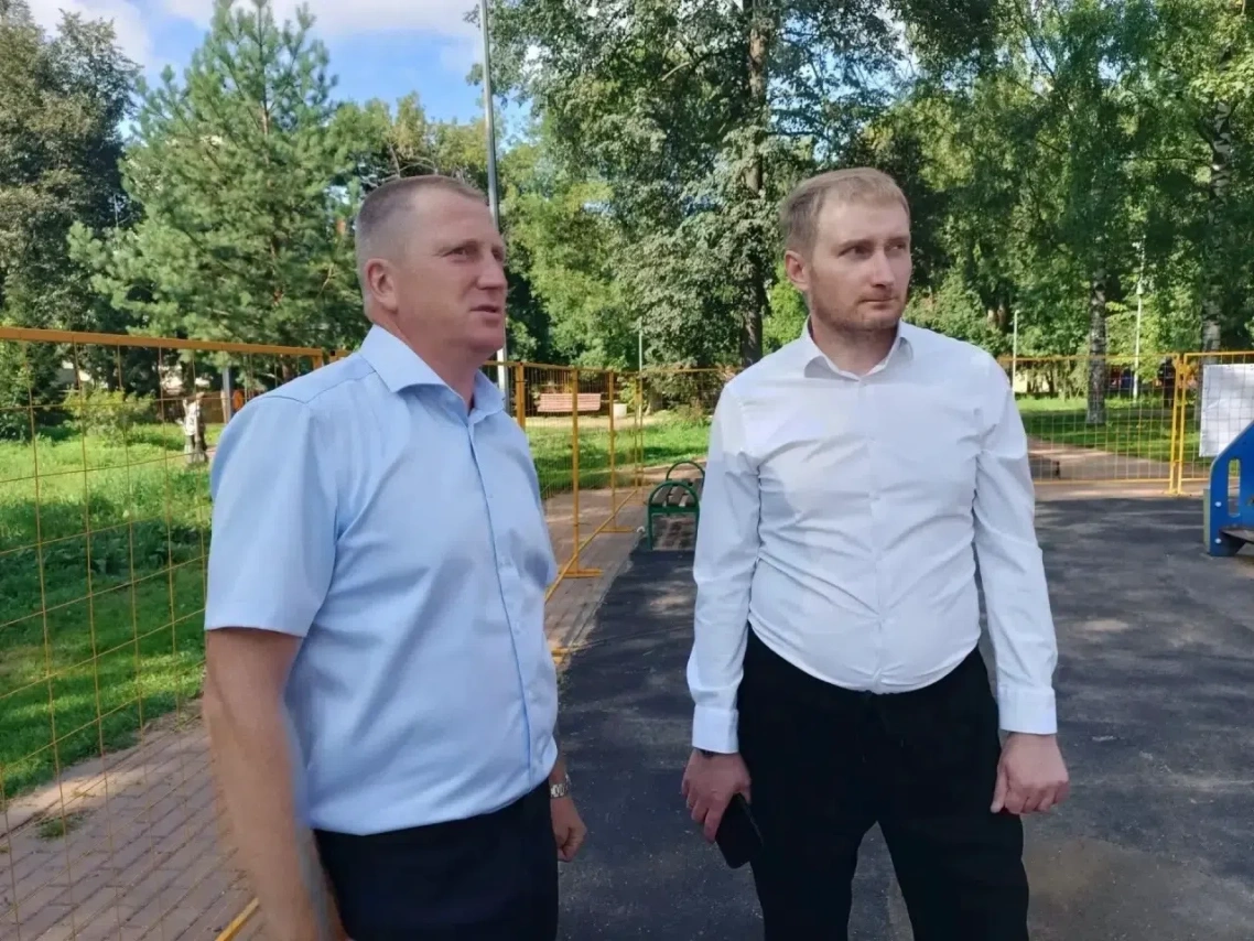 Депутаты