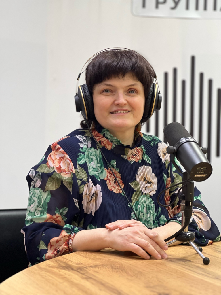 Инна Вылегжанина_апрель.jpg