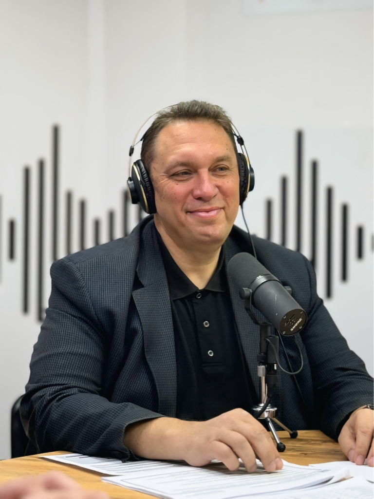 Владимир шабардин_октябрь.jpg Владимир шабардин_октябрь.jpg