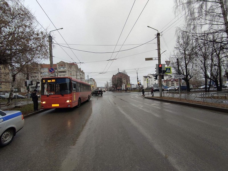 В Кирове автобус сбил пешехода