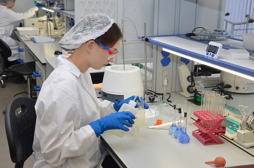 «Уралхим» и «Профессионалитет»: в ВАПК состоялось открытие новых лабораторий