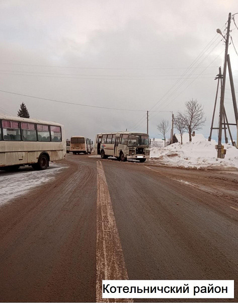 Два ПАЗика столкнулись в Котельничском районе