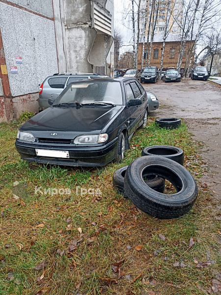 Некоторые кировчане до сих пор ездят на летней резине