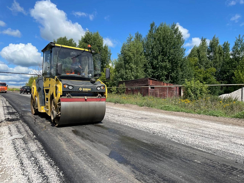 Дорогу Зуевка - Октябрьский - Городище ремонтируют по «Дорожному миллиарду»