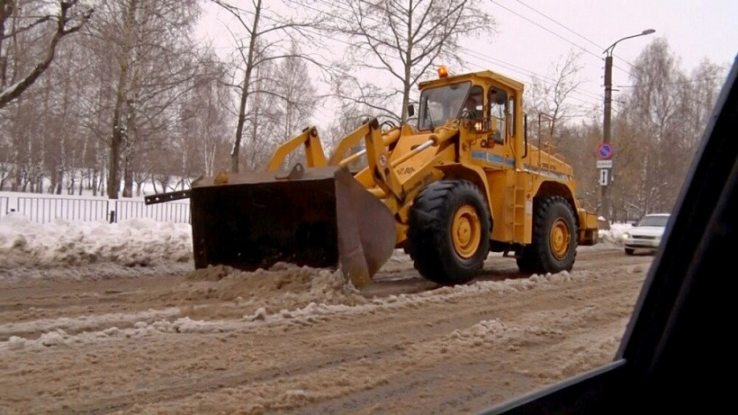 Киров будут посыпать песком еще 2-3 года