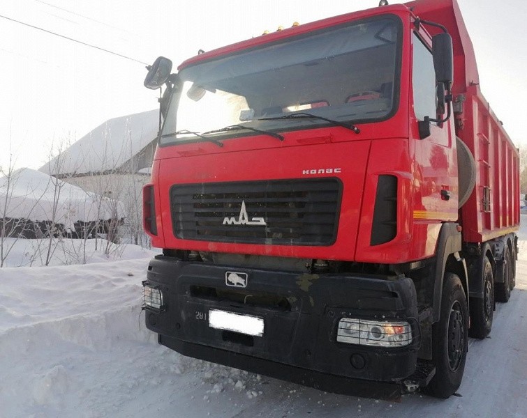 В Слободском грузовик сбил 12-летнего ребенка