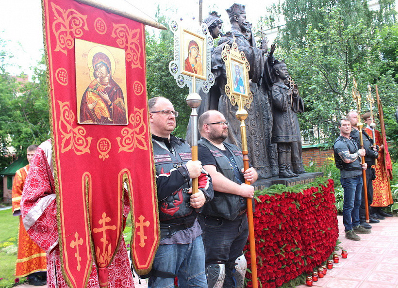  Памятник семье Николая II хотят переместить на набережную 