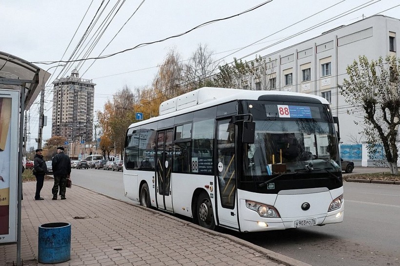 В Кирове из-за раскопок на теплотрассе изменятся автобусные маршруты