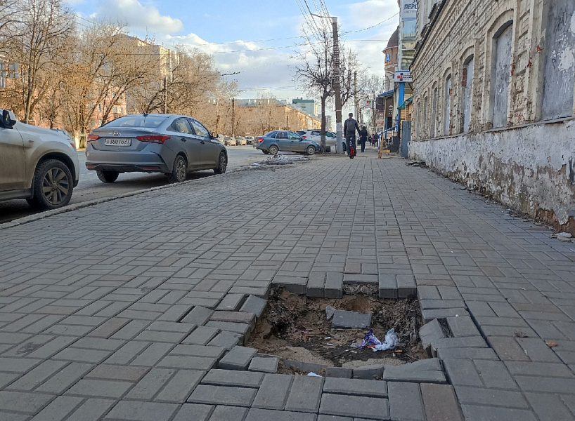 Соколов раскритиковал качество тротуаров в Кирове