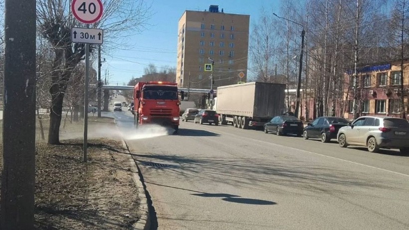 Поливомоечных машин на улицах Кирова станет больше