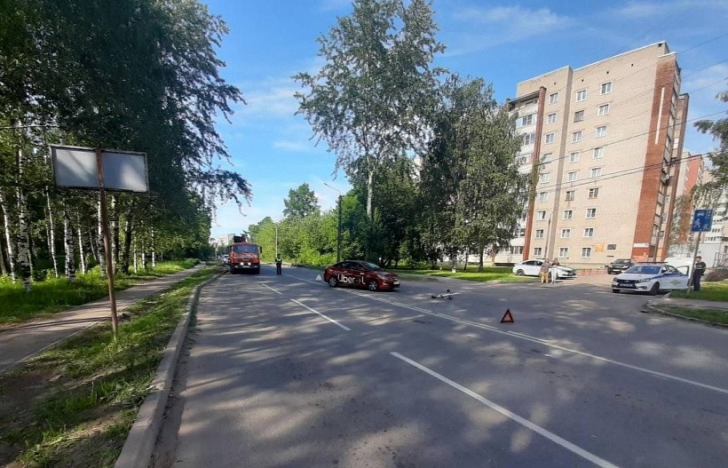 В Кирове таксист сбил подростка на велосипеде