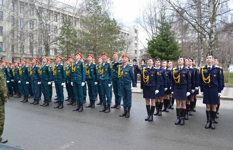 В Кирове прошел парад Победы для ветерана Великой Отечественной войны