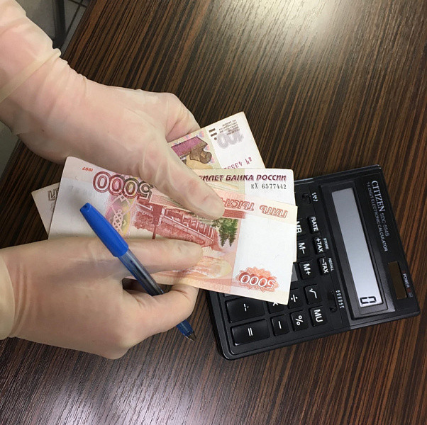 Зарплата бюджетников вырастет в среднем на 800 рублей