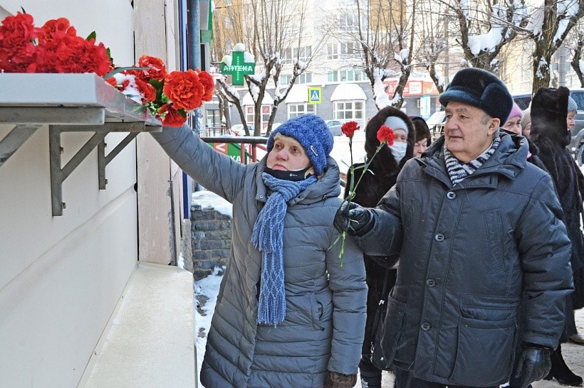 Работники "Авитека" почтили память героев блокадного Ленинграда
