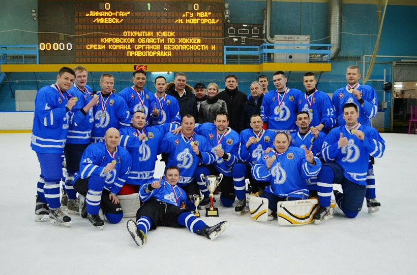 Александр Чурин принял участие в награждении победителей Кубка по хоккею среди команд органов безопасности и правопорядка