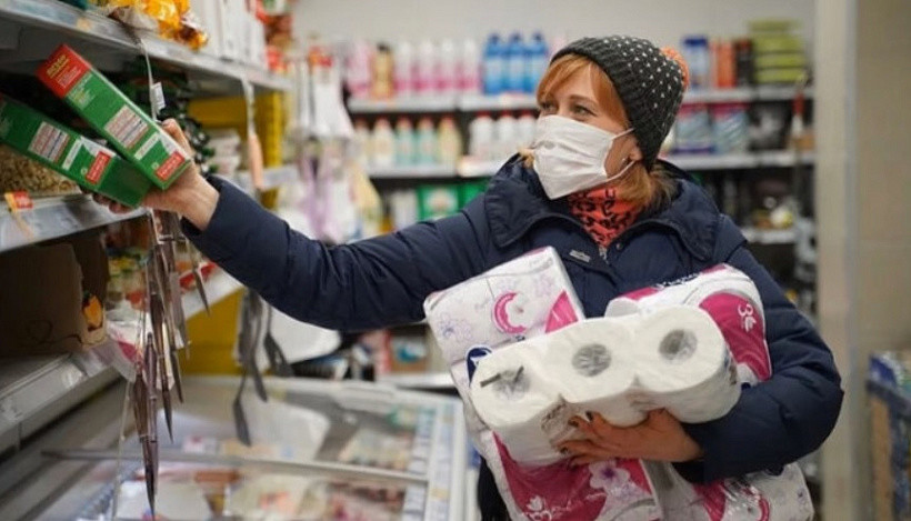 Правительство: Маски нужны, чтобы не закрывать магазины