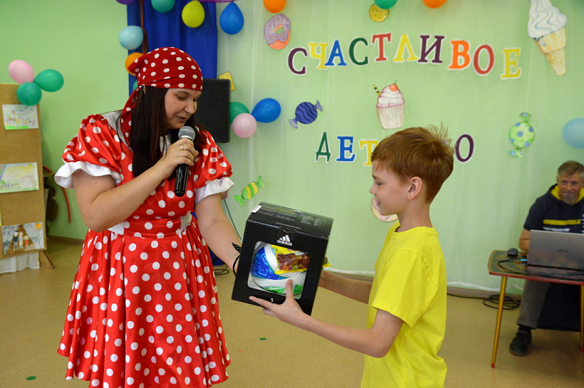 «Уралхим» провел акцию  «Дерево добра»