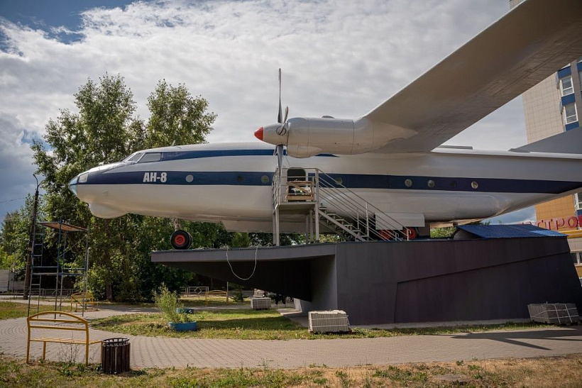 В Кирове завершается ремонт самолета на Филейке