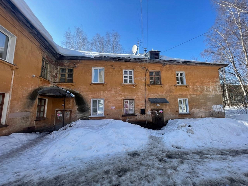 “Крысы прогрызли пол и живут вместе с нами”: СПРАВЕДЛИВАЯ РОССИЯ  помогает кировчанке добиться обещанного много лет назад расселения из аварийного жилья