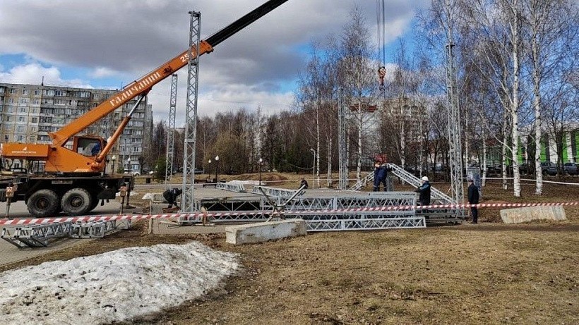 В Кочуровском парке отремонтируют сцену